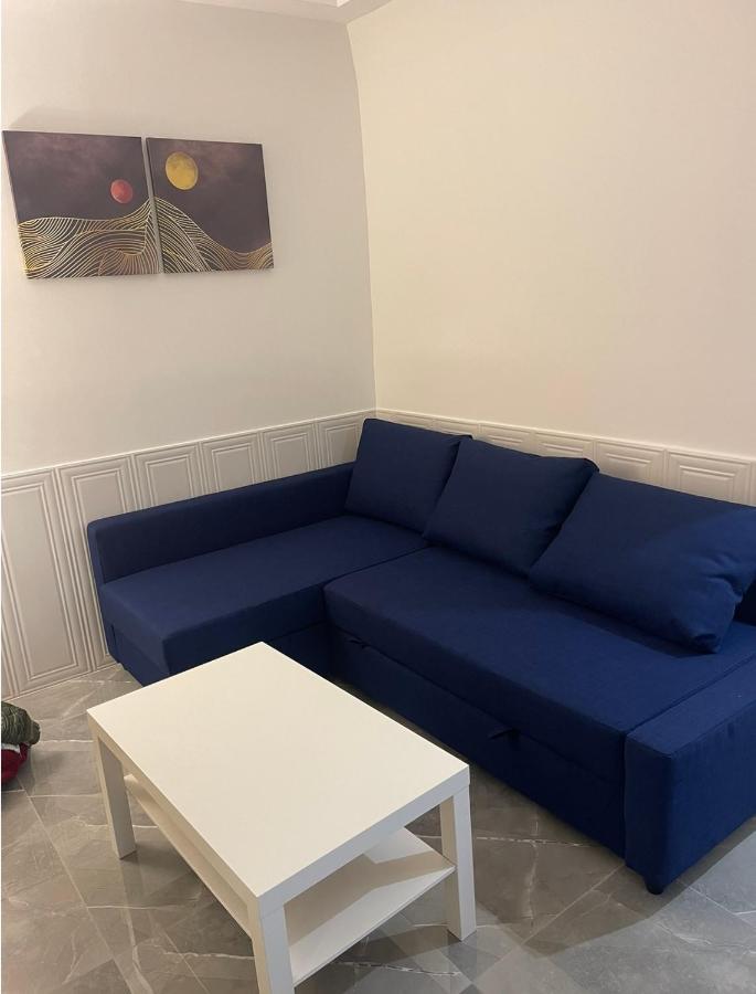 Santa Monica Apartment Naples